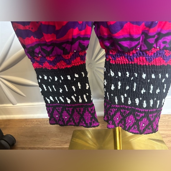 Unbranded, NWOT, SZ S/M waist 24”-40”, inseam 25”, hips 54” - Picture 4 of 8